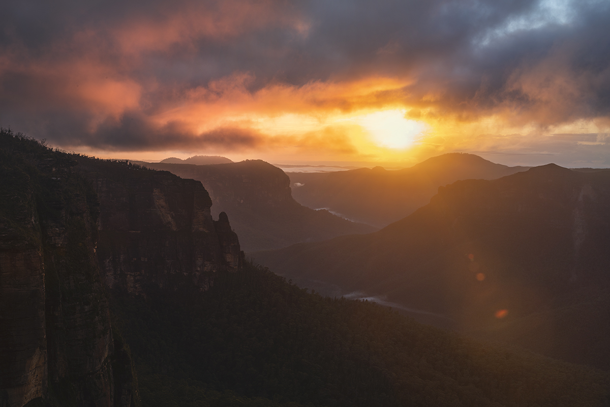 Blue Mountains - Govetts Leap Sunrise